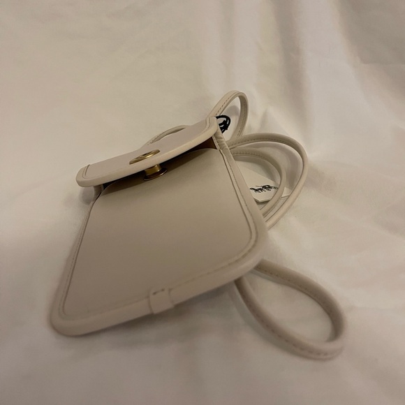 Coach Flat Turnlock Crossbody 12 - Picture 8 of 9
